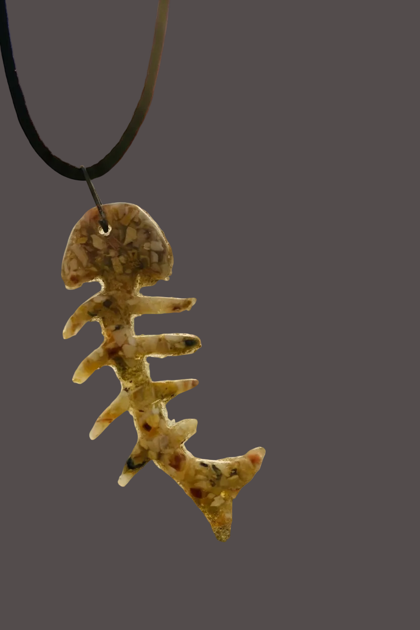 Crushed Shell Fishbone Pendant Necklace FBSPD-001