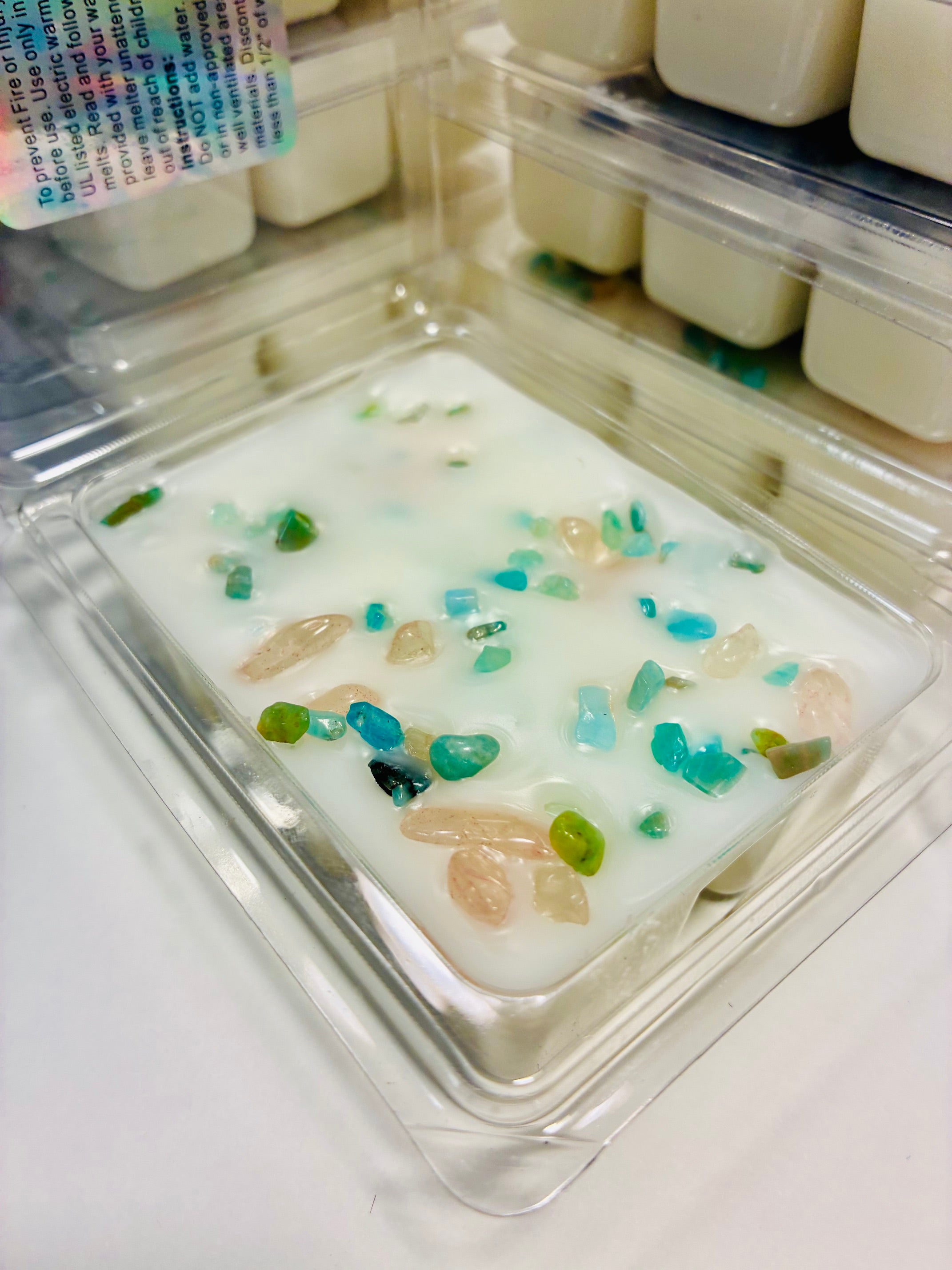 Cedar Rose Crystal Wax Melt — Rose Quartz & Amazonite