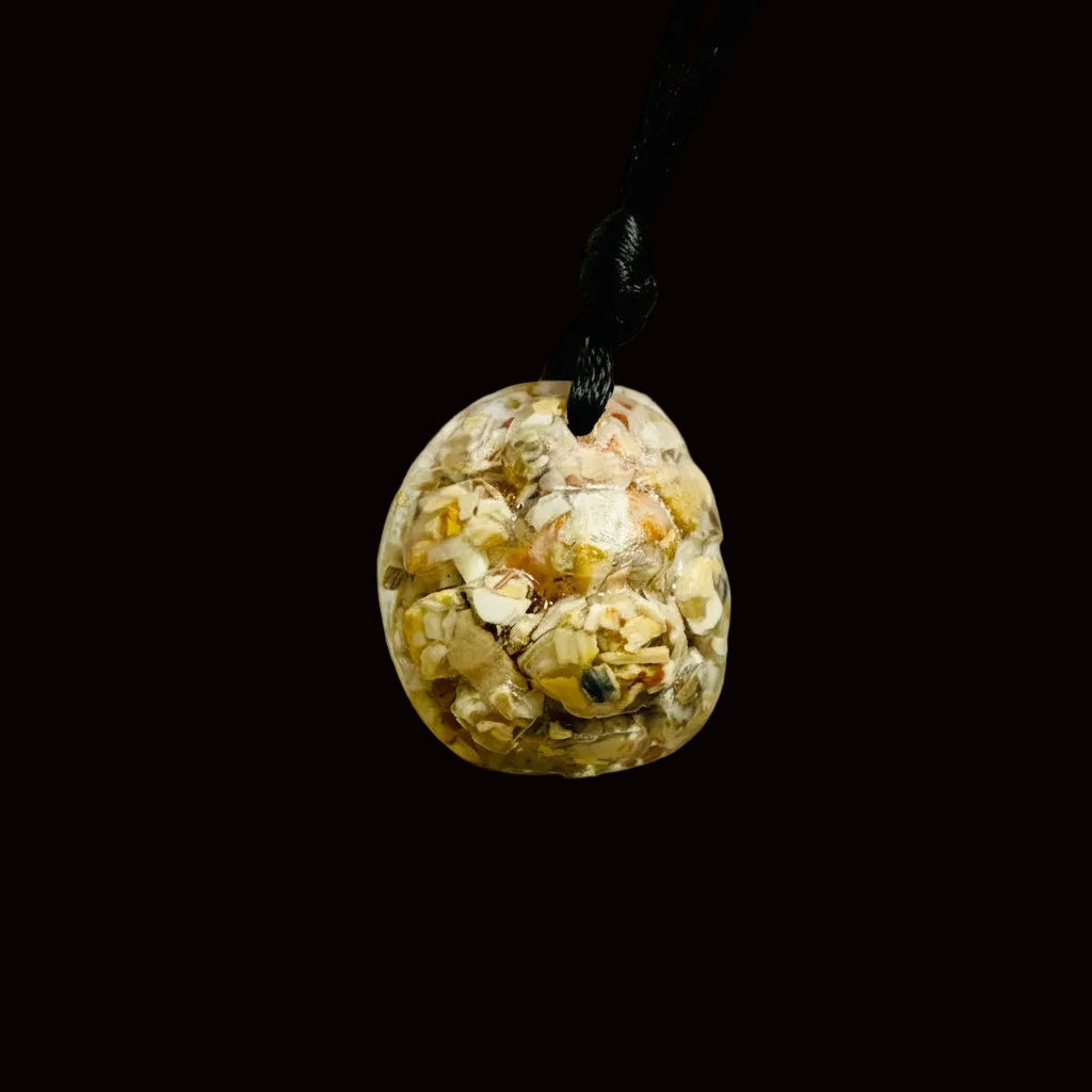 Crushed Shell Sea Turtle Pendant Necklace SHT-001